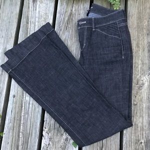 White House /Black Market